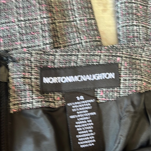 Vintage Norton McNaughton Gray Pink Blazer Matching 2 Piece Suit with Skirt - Picture 2 of 12